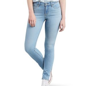 LEVI’S 711 SKINNY JEANS